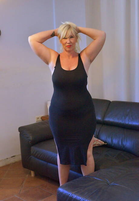 TAC Amateurs invite you to explore free pics featuring Melody xxx gallery 266516