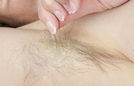 TAC Amateurs pleased to share with you a free gallery with Hot Milf in masturbation scene